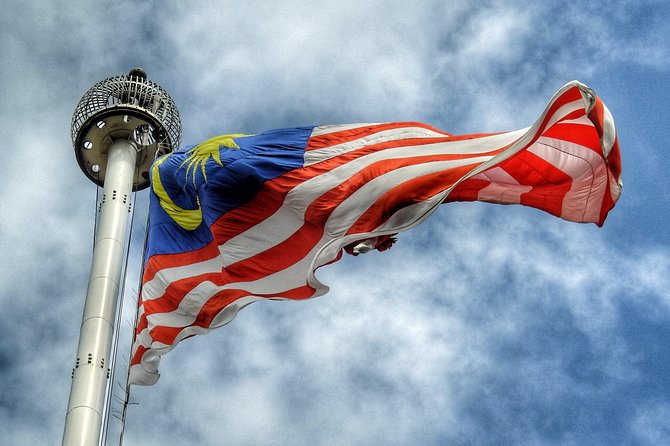 °17or19 Hrs Kuala Lumpur Van Tour from Singapore w' Tour Guide - Food, money, and practical planning