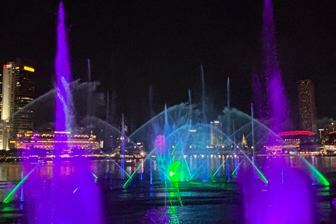 2 Pax Bundle Singapore River Cruise and Stunning Light Shows - Lau Pa Sat and your own hawker dinner