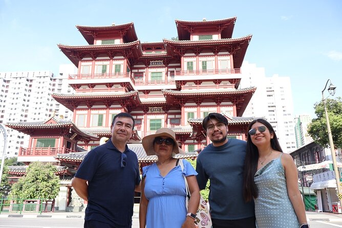 4-hour Chinatown, Little India, and Arab Street Walking Tour - Sri Mariamman Temple and the move toward Little India