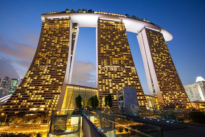 4 Hours - Singapore Tour in Private Car or Minibus with Driver - What the driver adds, and what the driver does not