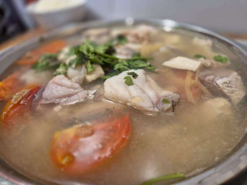 5-Hour Insider Tour: Hidden Gems, Flavors & Heritage - Eating your way through a local market