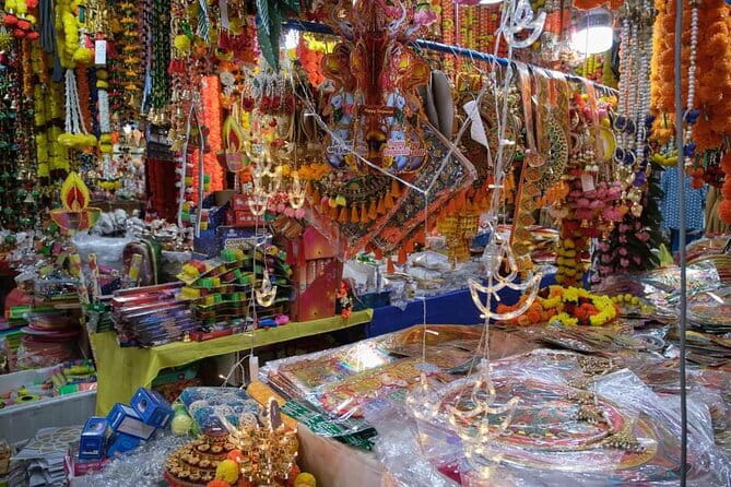 5 hours Little India, Kampong Glam, Chinatown with 9 Food Tasting - Why this tour works as a first look at Singapore