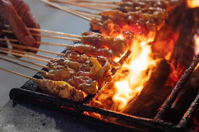 A Magical Evening in Singapore: Private City Tour - Hawker-center food instead of a formal restaurant