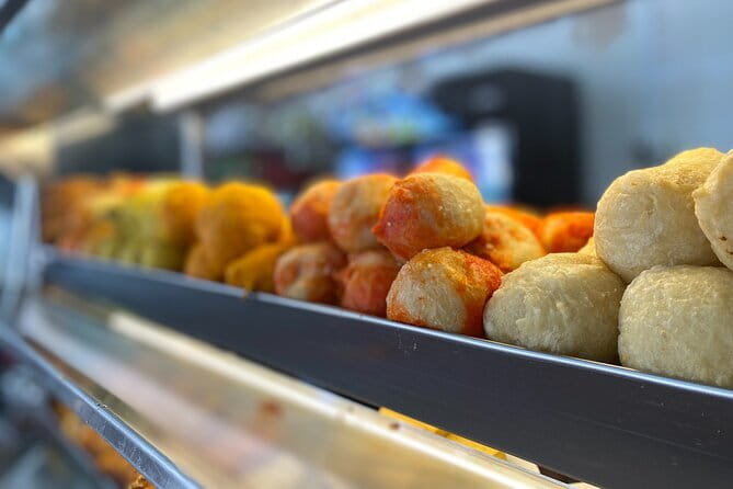 Best Ever Katong Food Tour with Local Foodie - PRIVATE TOUR - Roti prata, rojak, and the pleasure of contrast