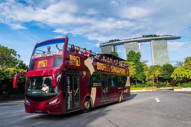 Big Bus Singapore Hop-On Hop-Off Tour - The Explore night tour at 6:15pm