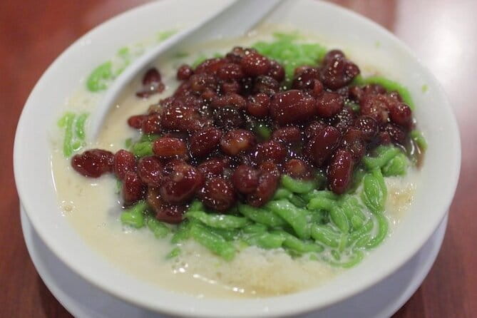 Chinatown Heritage and Local Street Food Small Group Tour - Starting at Maxwell MRT Station Exit 2