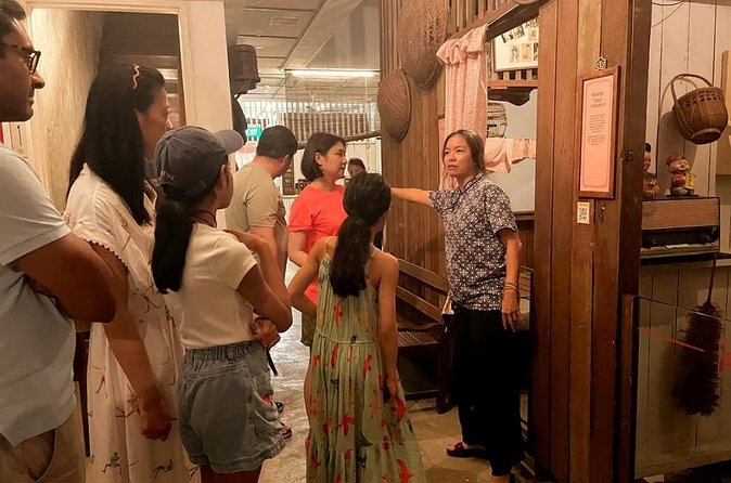 Chinatown Heritage Centre Tour Experience - Why the guide matters