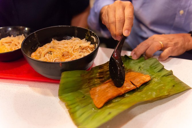 Drinks & Bites in Singapore Private Tour - Three bites, three drinks, and the real value