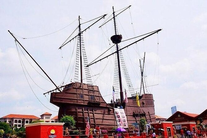 From Singapore: Private Malacca day tour (via drive-thru border) - Why Malacca works as a day trip from Singapore