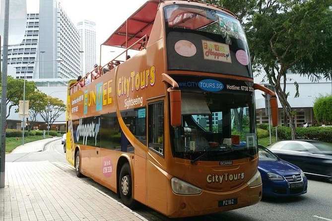 FunVee™ Sightseeing Hop On Hop Off Day Pass - Commentary and the downloadable audio guide