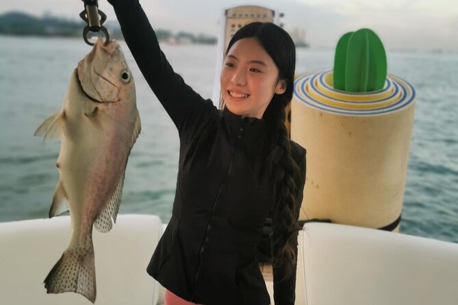 Join-in Yacht Fishing at the Southern Islands of Singapore - Catch-and-cook is the most memorable finish