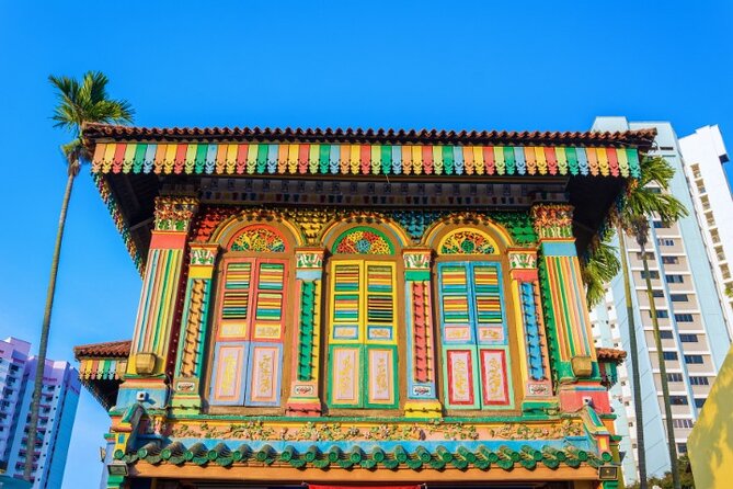 Kampong Glam and Little India Join-in Walking Tour - Haji Lane gives Kampong Glam a modern opening