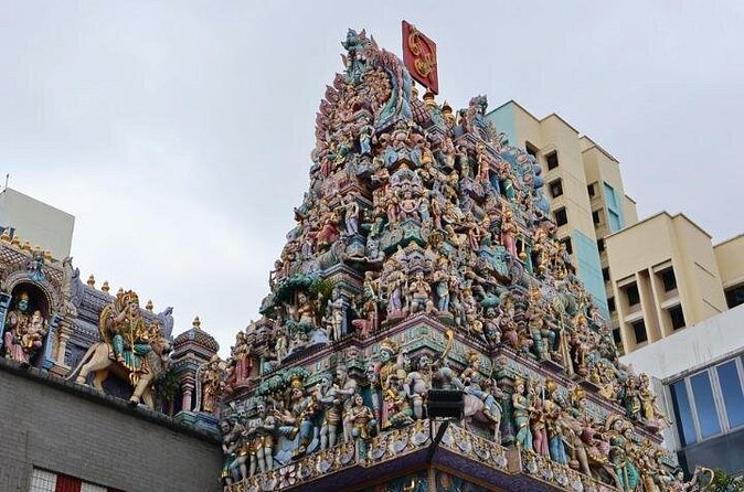 Kampong Glam and Little India Join-in Walking Tour - Tekka Centre brings food and daily life into focus