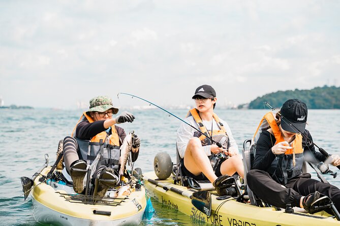 Kayak Fishing Tour in Singapore, Pasir Ris and Pulau Ubin Kelongs - Fishing toward Pulau Ubin from Pasir Ris