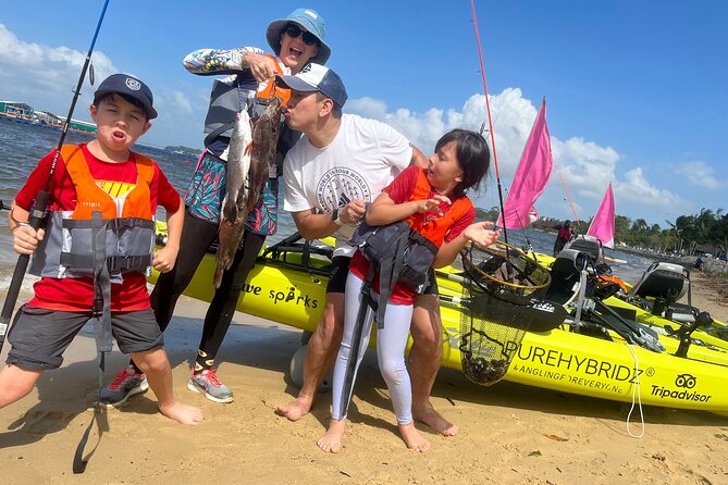 Kayak Fishing Tour in Singapore, Pasir Ris and Pulau Ubin Kelongs - Why the two-person kayak matters