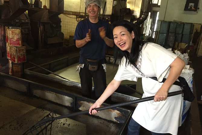 Kopi & Loti - Why kopi and bread make a useful Singapore tour
