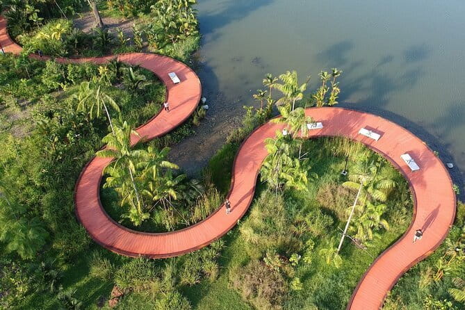 Live Like a Local in Singapore (Half-day Tour) - Starting among gardens and a former drive-in cinema
