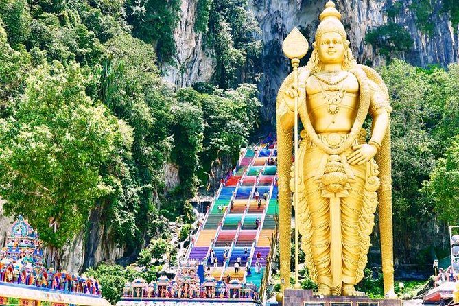 LUXURY Private day tour: Kuala Lumpur & Malacca from Singapore by licensed guide - Cheng Hoon Teng Temple and Jonker Street flavors