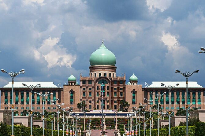 LUXURY Private day tour: Kuala Lumpur & Malacca from Singapore by licensed guide - The road to Kuala Lumpur and Batu Caves