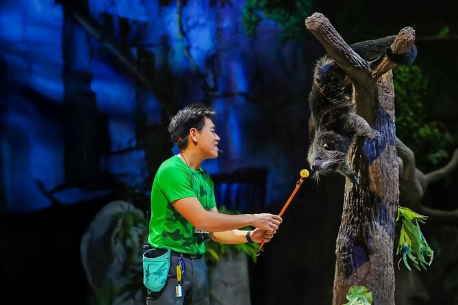Night Safari Singapore Skip the Line Tickets with Tram Ride - Tigers, otters, and the limits of wildlife viewing