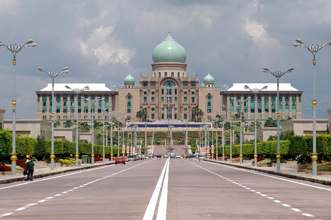 Now Everyone Can Visit KL 16hrs Private Tour from Singapore - Local food is part of the point