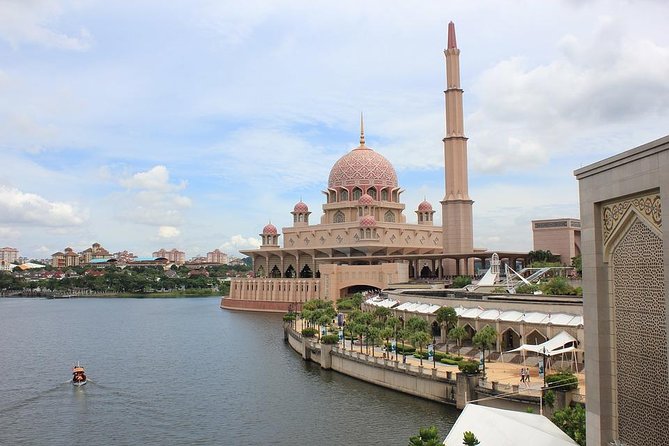 Now Everyone Can Visit KL 16hrs Private Tour from Singapore - The road from Singapore to Malaysia