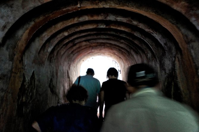 Of Graves, Guns & Battles™: A Tour of Fort Canning Hill - How the guides shape the experience