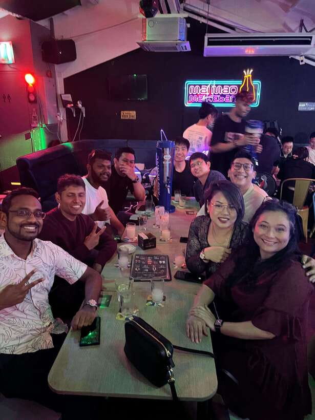 Party Singapore Bespoke Pub Crawl - What the $30 price really buys you