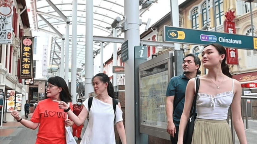 Private Chinatown Heritage Tour with Best 8 Local Tastings - Pagoda Street and the first taste of Bak Kwah