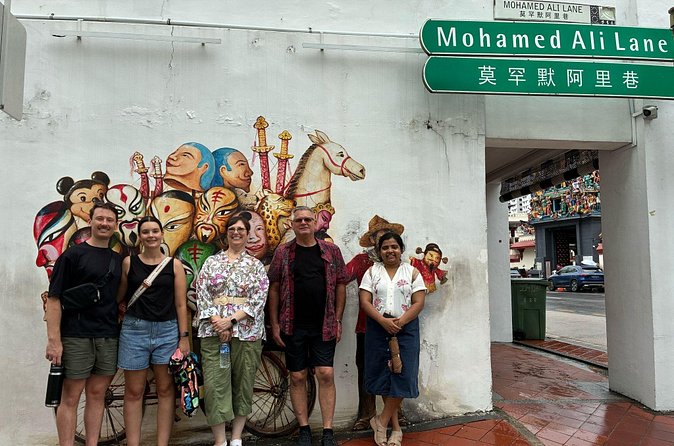 Private Customized Singapore Car Tour (Half Day or Full Day) - Guides make or break the day