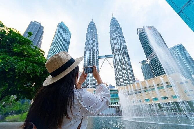 Private Day Trip of Kuala Lumpur and Malacca from Singapore - Petronas Twin Towers or KL Tower