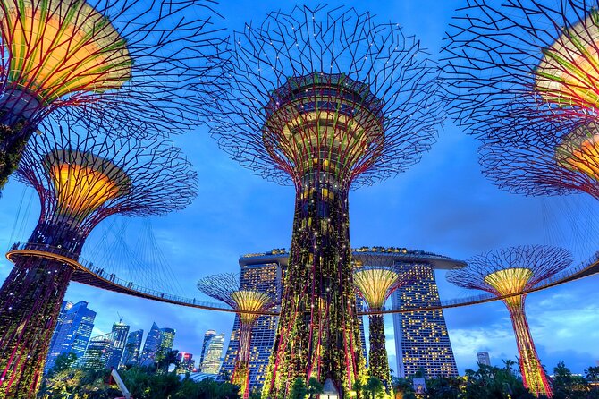 Private Singapore Night Tour with Gardens by the Bay&River Cruise - Clarke Quay and the 40-minute bum boat ride