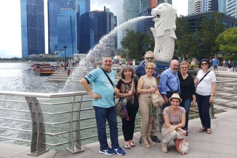 Private Street Art Tour in Singapore - Languages and guide matching