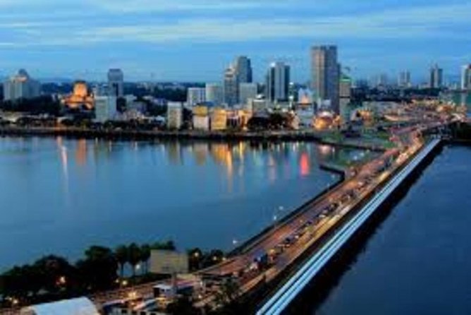Private Tour: Sightseeing Daytrip to Johor Bahru from Singapore - Andy’s role can shape the day