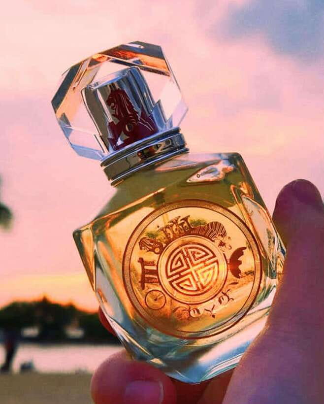 Scentopia - 100ml Scent crafting with Rainforest orchids - Five rooms and 120 scents to test