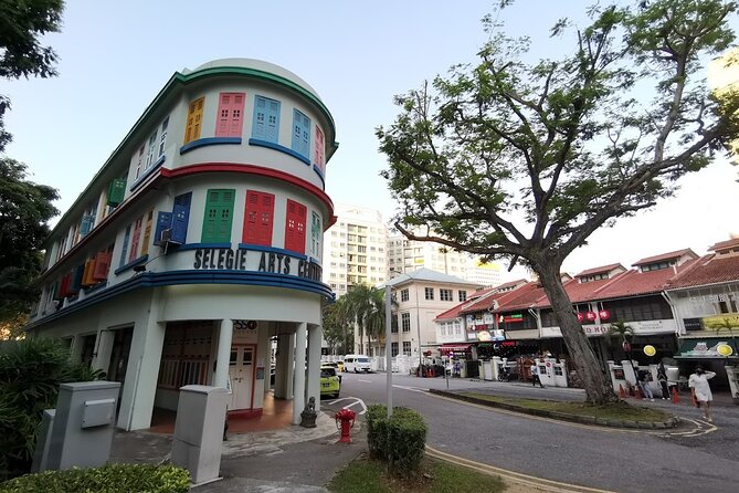 Secrets of Singapore Kick Scooter Tour with Dinner - Why this evening tour feels different from a standard city ride