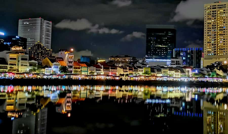 Secrets of Singapore Kick Scooter Tour with Dinner - Beach Road and a return through Rochor