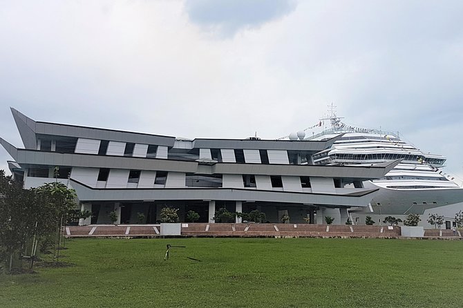 SG Cruise Arrival Transfer to Changi Airport - Who should book this Singapore transfer?