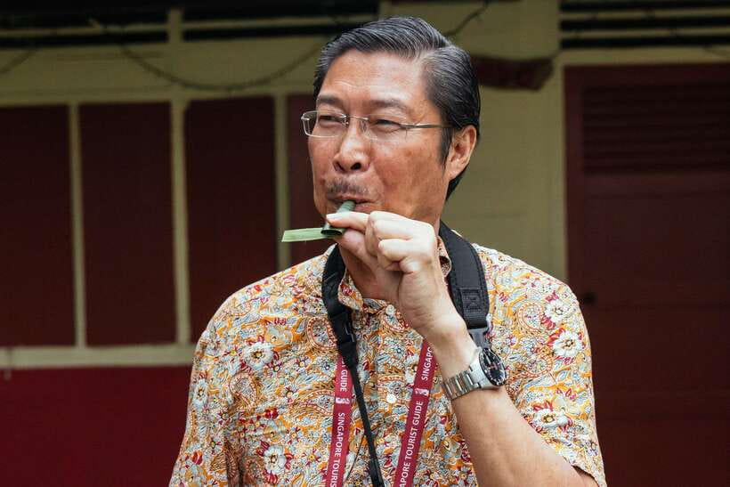 Singapore: 2.5-Hour Private City Tour Off the Beaten Track - Coffee shops, traditional breakfast, and local food culture