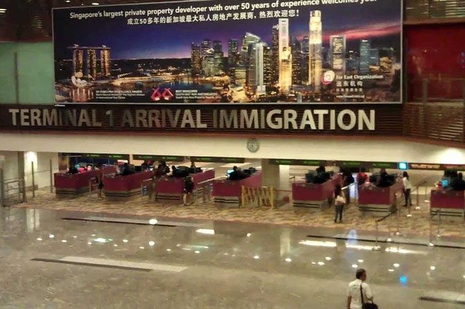 Singapore Airport: Shared Arrival or Departure Car Transfer - Reliability, the main question to weigh
