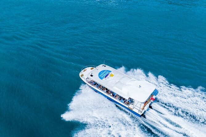 Singapore - Albatross Speedboat Adventures Cruising in Sentosa - Kusu Island’s temple and shrines