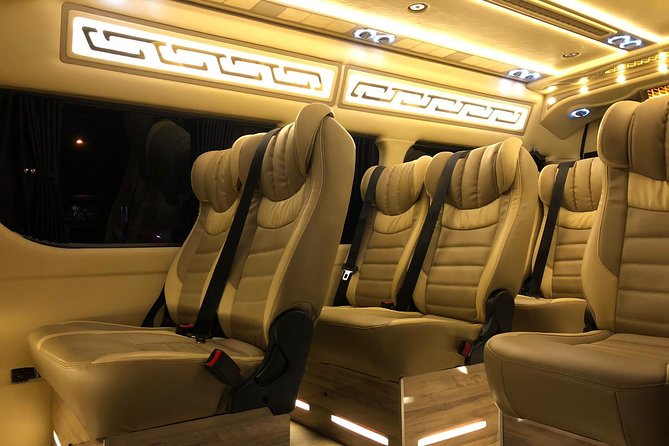 Singapore Arrival Ground Transfer in Limo-Bus - What you should prepare before landing