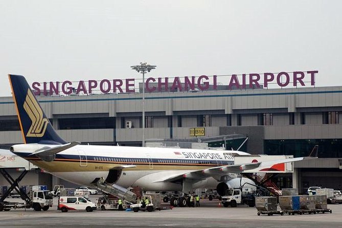 Singapore Arrival Transfer (Airport to Hotel) - A small-business feel, for better and worse
