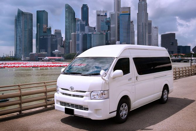 Singapore Arrival Transfer (Airport to Hotel) - The 15 to 20 minute ride into Singapore
