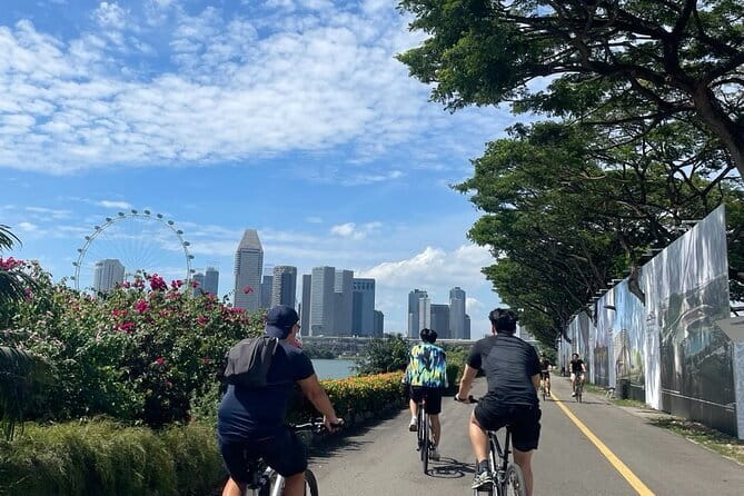 Singapore Beach City Cycling Tour - Gardens by the Bay and Marina Bay Sands
