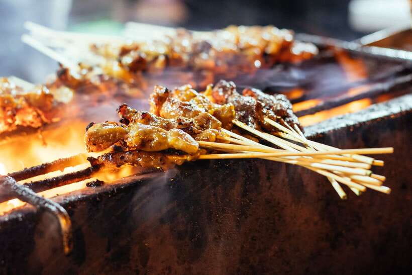 Singapore by Night 2.5-Hour Private Tour - Hawker-center food gives you one local taste