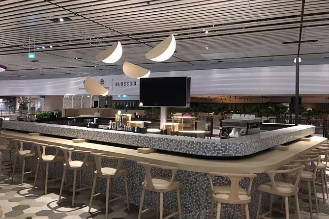 Singapore Changi Airport BLOSSOM - SATS & Plaza Premium Lounge at Terminal 4 - Key Points Before You Book