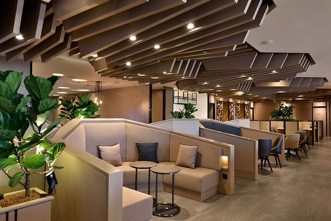 Singapore Changi Airport Plaza Premium Lounge at Terminal 1 - Getting there means going airside first