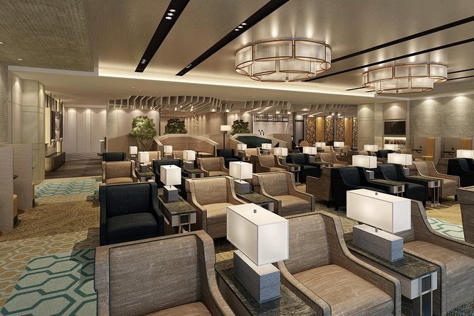 Singapore Changi Airport Plaza Premium Lounge at Terminal 1 - Seats, quiet corners, and the problem of crowding