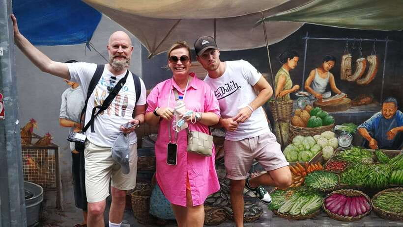 Singapore: Chinatown and Little India Guided Walking Tour - Starting in Little India